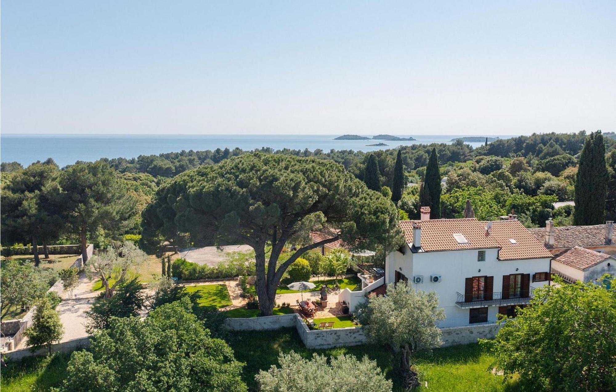 Casa Bizzarra Casa vacanze *